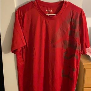 Men’s large Reebok shirt